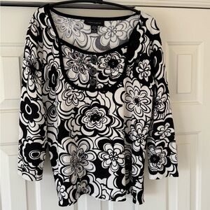 Cable & Gauge Black and White Floral Sweater.